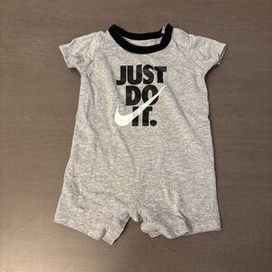 Nike Gray Just Do It Romper Size 0-6 Months